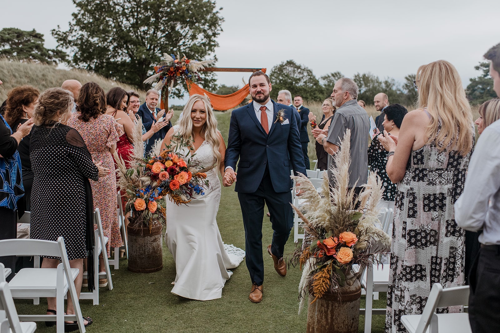 Latest in fall tones for wedding floral